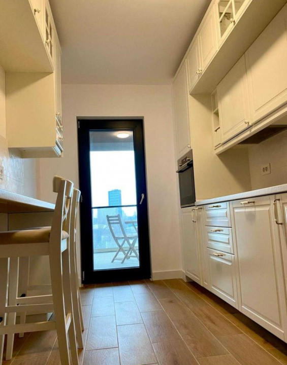 Apartament de 3 camere de inchiriat complex Parcului 20 bd. Expozitiei