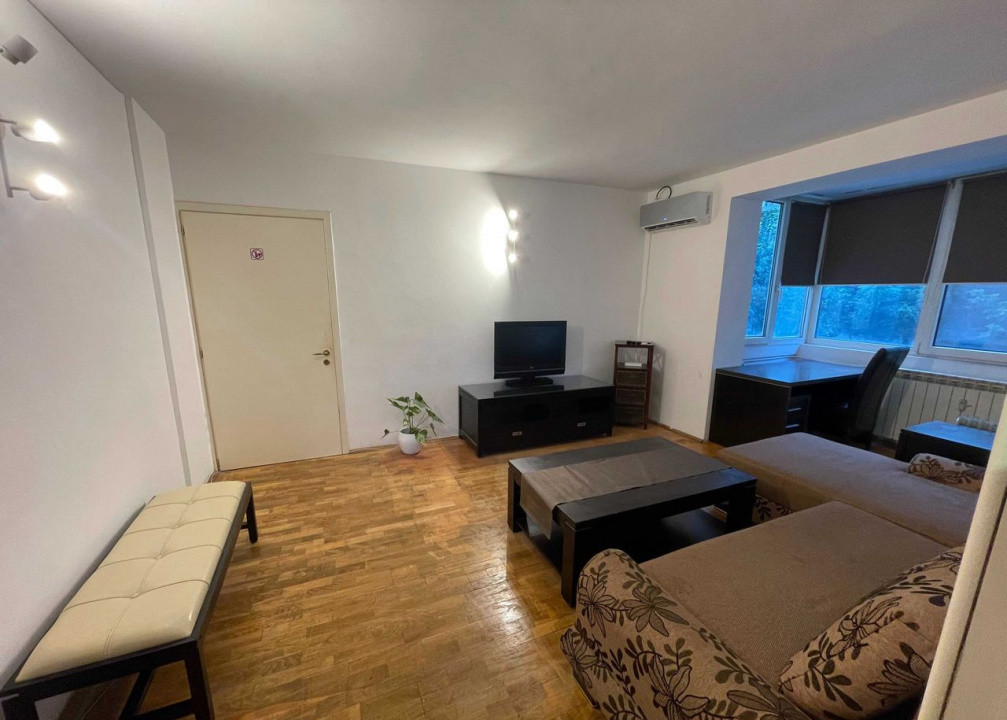 Apartament 3 camere de inchiriat Stefan cel Mare, 3 min de metrou
