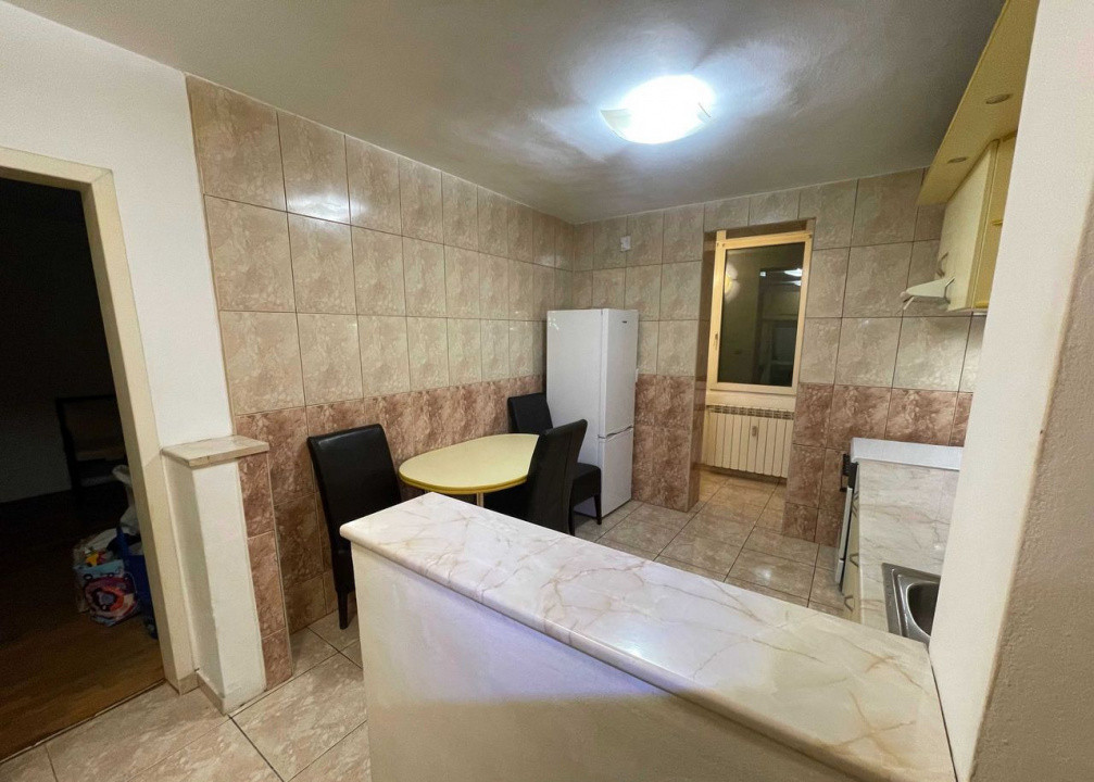 Apartament 3 camere de inchiriat Stefan cel Mare, 3 min de metrou