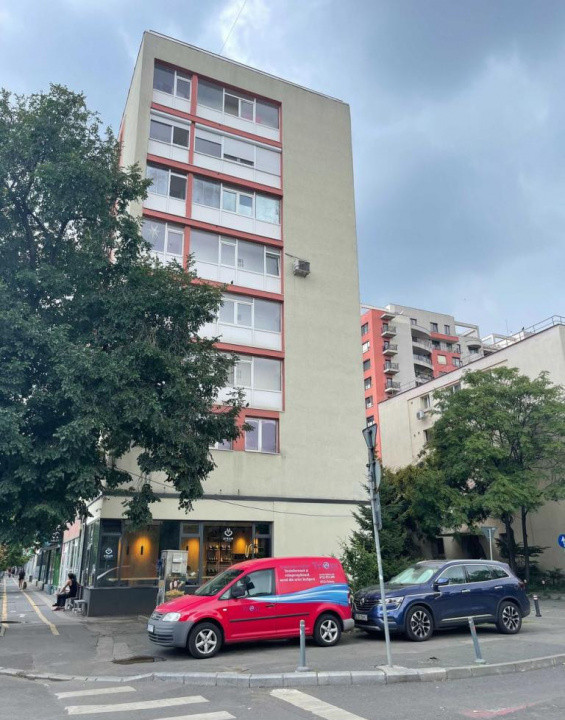 Apartament 3 camere de inchiriat Stefan cel Mare, 3 min de metrou