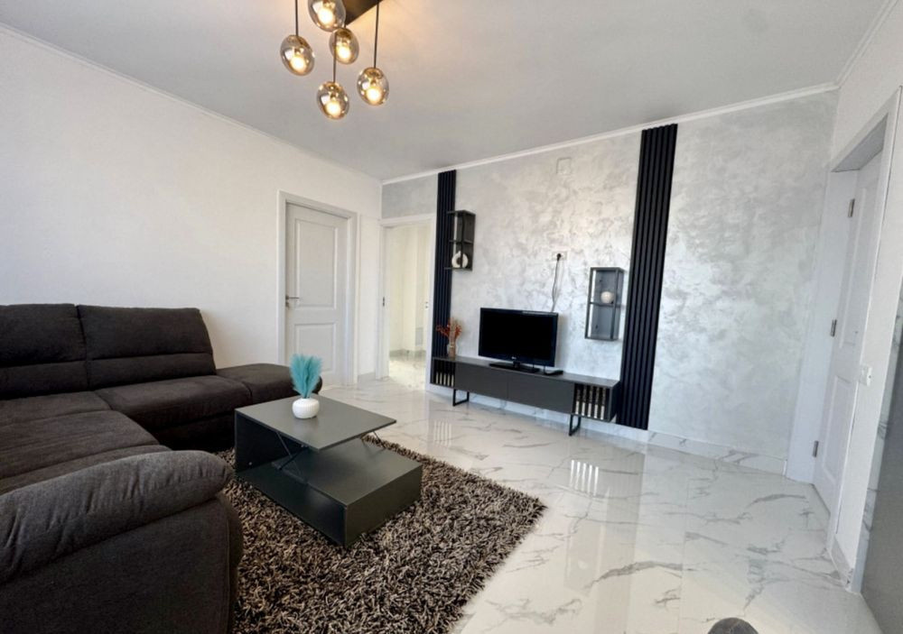 Apartament 3 camere de inchiriat, Bld Mihalache, renovat, totul nou