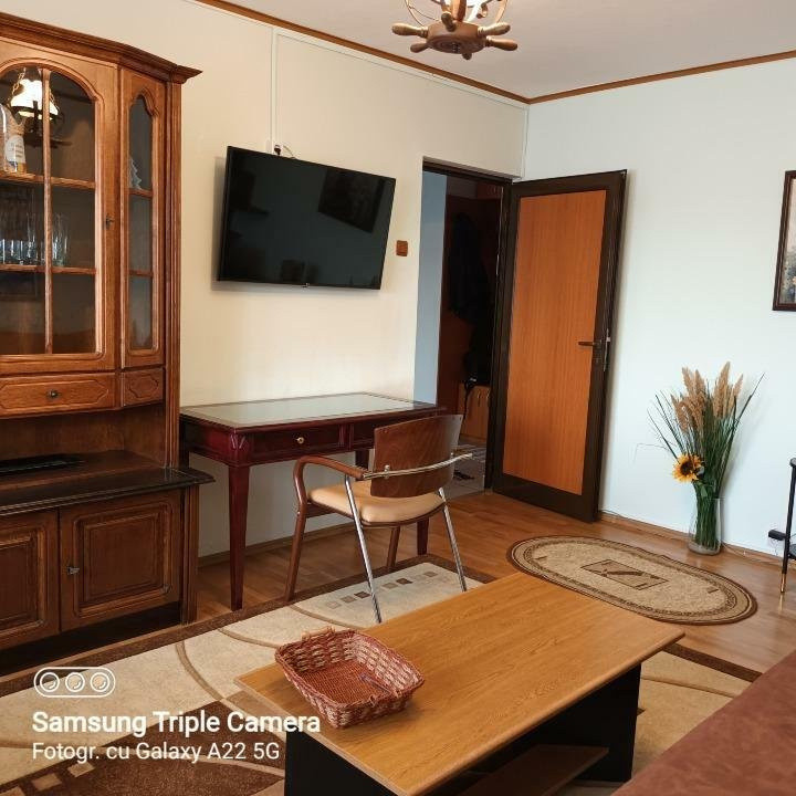 Apartament 2 camere de inchiriat Aviatiei cu centrala, 3 min de metrou