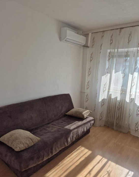Apartament 2 camere de inchiriat bd. Mihalache - Turda cu parcare