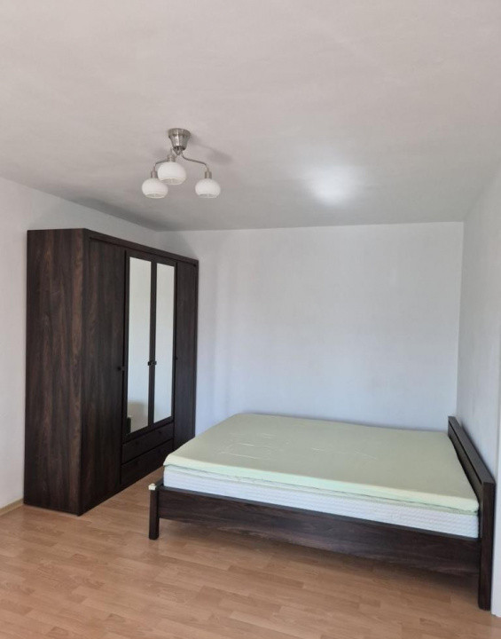 Apartament 2 camere de inchiriat bd. Mihalache - Turda cu parcare