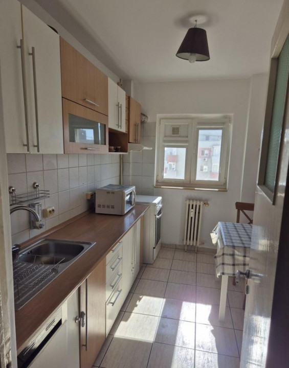 Apartament 2 camere de inchiriat bd. Mihalache - Turda cu parcare