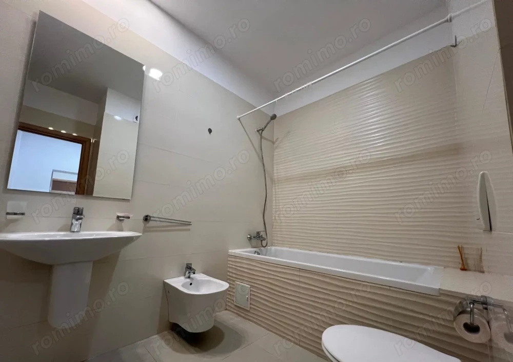 Apartament 3 camere de lux, 119 mp, in Complex Laguna, cu parcare