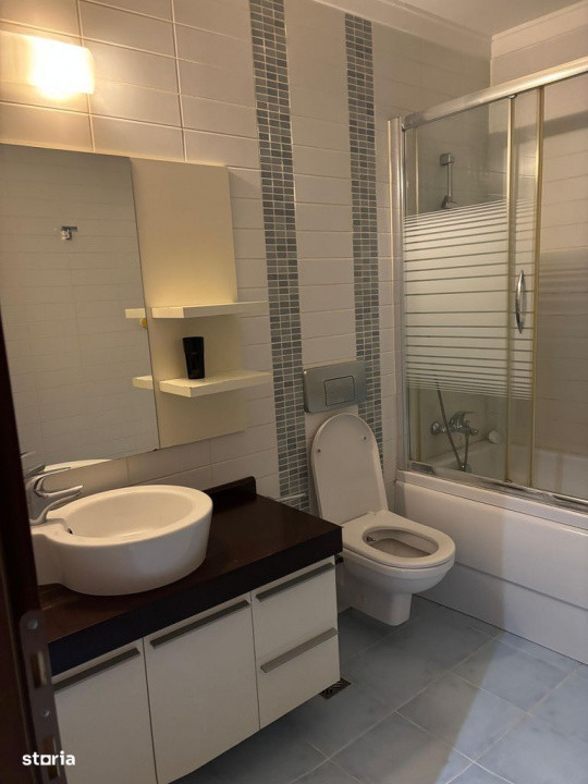 Apartament 2 camere de inchiriat Emerald Residence cu parcare