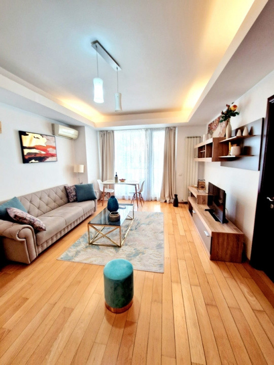 Apartament 2 camere de vanzare North Area Lake View - Aviatiei cu parcare + boxa