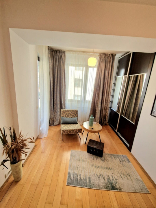 Apartament 2 camere de vanzare North Area Lake View - Aviatiei cu parcare + boxa