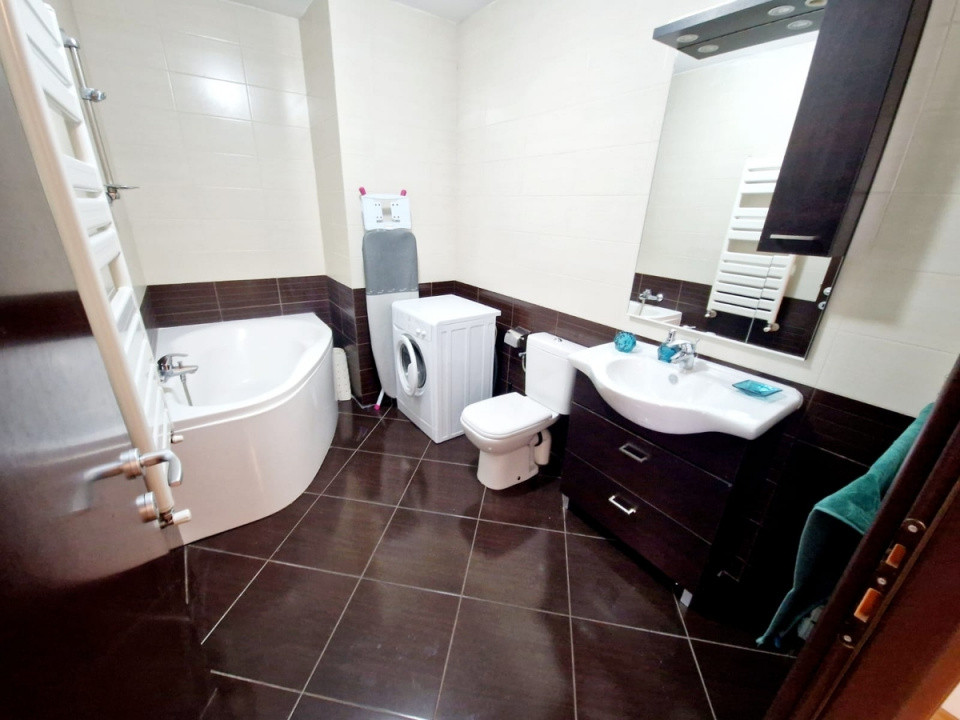 Apartament 2 camere de vanzare North Area Lake View - Aviatiei cu parcare + boxa