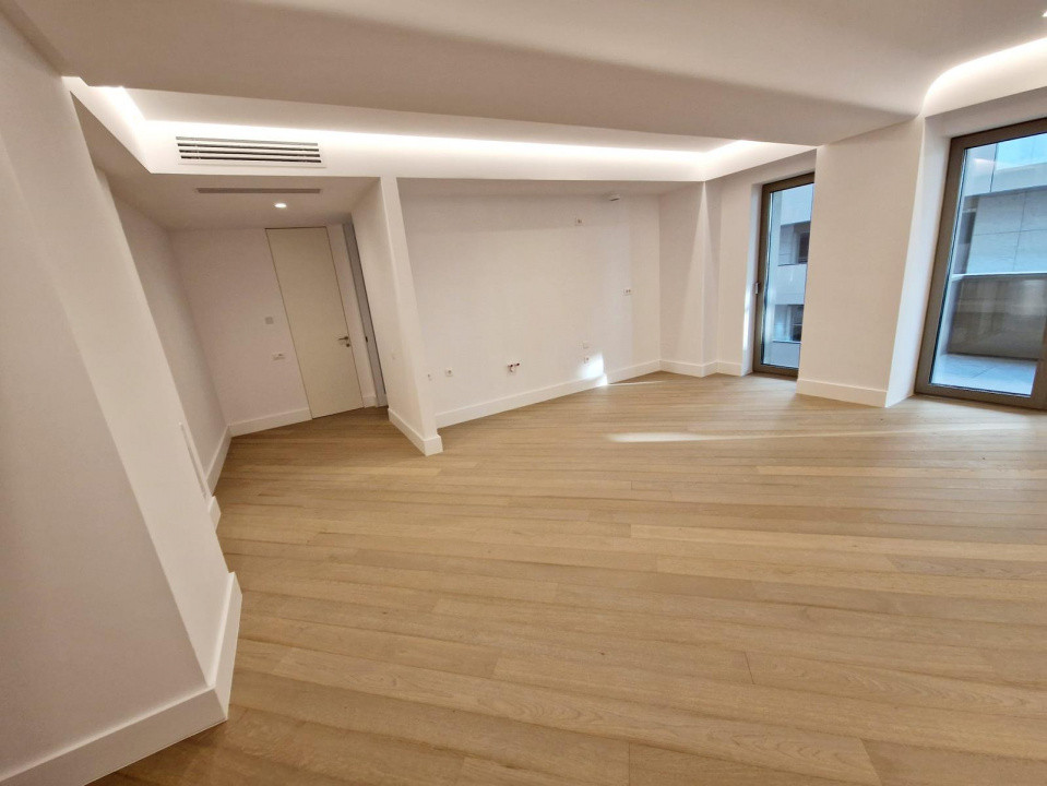 Apartament 3 camere de vanzare Cortina 126, erou Iancu Nicolae, lux