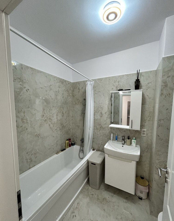 Apartament 2 camere de inchiriat Central Adress Residence cu parcare