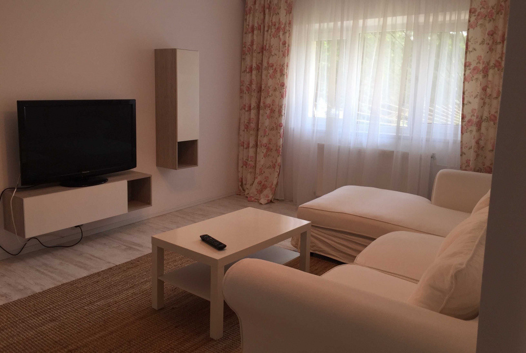 Apartament 3 camere de inchiriat Aviatiei, 5 minute de metrou, 2 bai