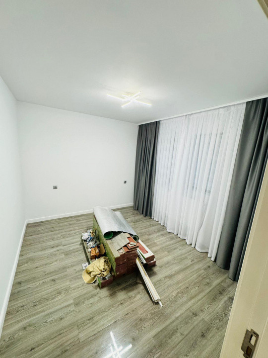 Vila duplex de inchiriat, Otopeni, central, prima chirie, totul nou