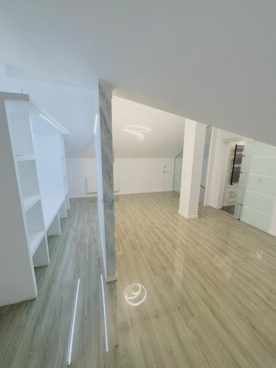 Vila duplex de inchiriat, Otopeni, central, prima chirie, totul nou