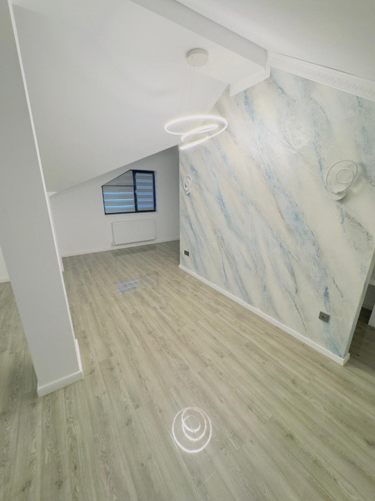 Vila duplex de inchiriat, Otopeni, central, prima chirie, totul nou