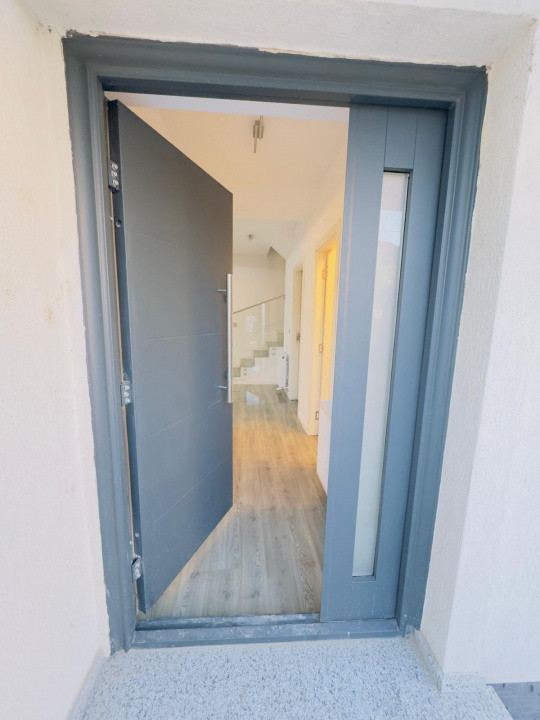 Vila duplex de inchiriat, Otopeni, central, prima chirie, totul nou