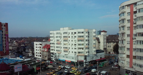 Apartament 3 camere mobilat modern Pta 1 Mai Mihalache-Kiseleff-Banu Manta