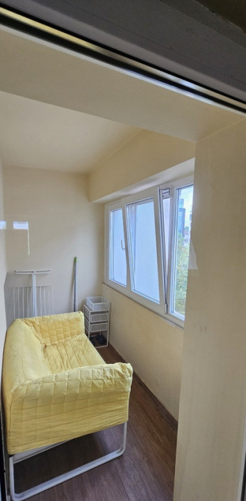 Apartament 3 camere de inchiriat Aviatiei cu centrala si parcare