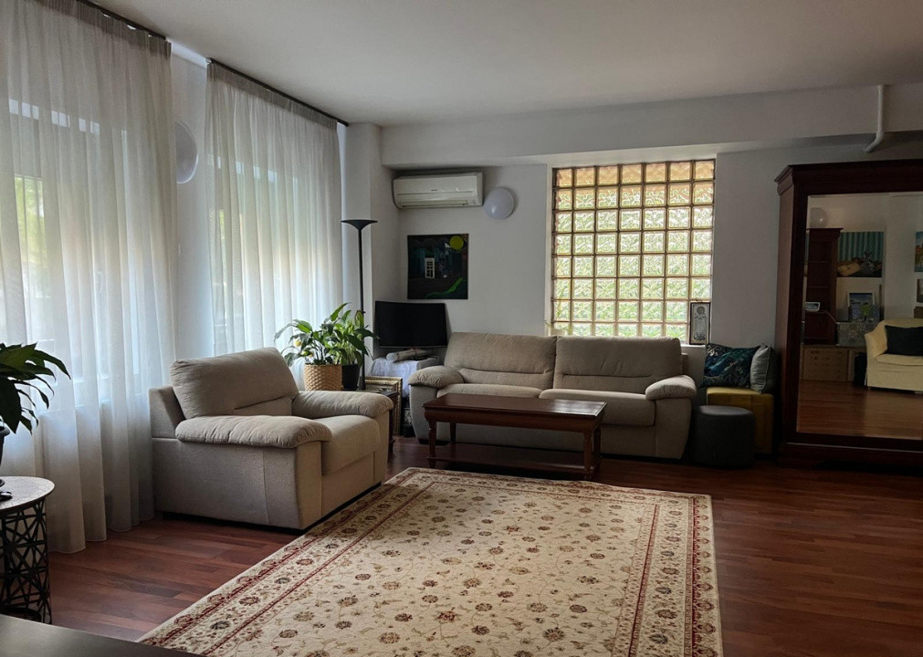 Apartament 2 camere spatios, Stefan cel Mare, Central Park cu parcare