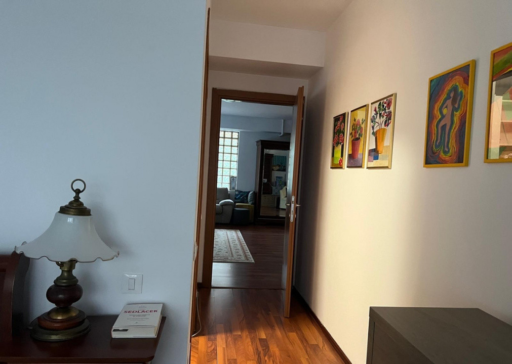 Apartament 2 camere spatios, Stefan cel Mare, Central Park cu parcare