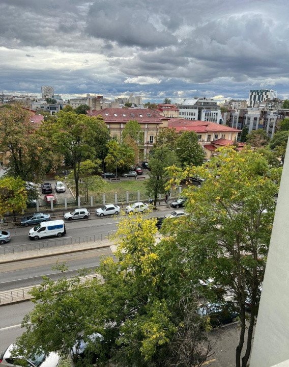 Apartament 2 camere,P-ta Victoriei, B-dul Iancu de Hunedoara + parcare