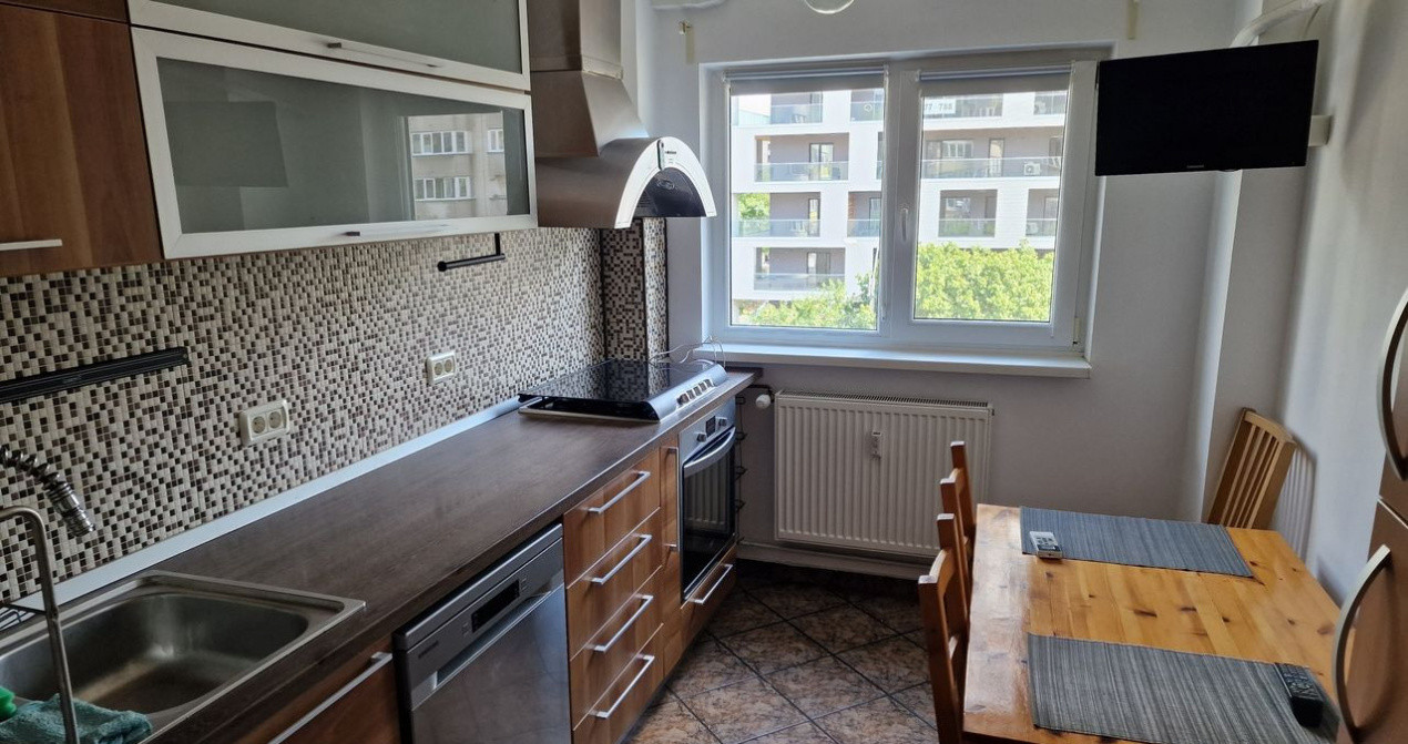 Apartament 3 camere de inchiriat, 13 Septembrie, cu loc parcare