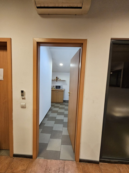 Spatiu birouri etaj 1 + hala industriala de inchiriat sos. Chitilei