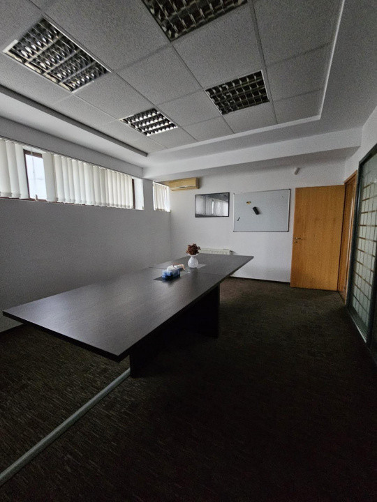 Spatiu birouri etaj 1 + hala industriala de inchiriat sos. Chitilei