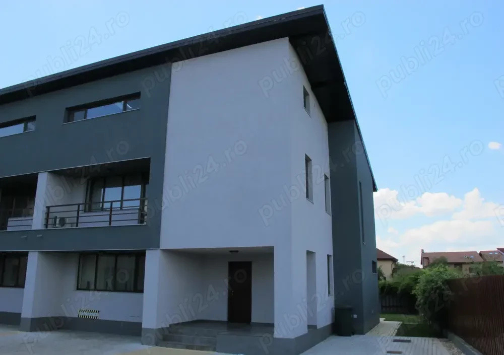 Vila de inchiriat Pipera Porsche Romania in spate la Cortina North