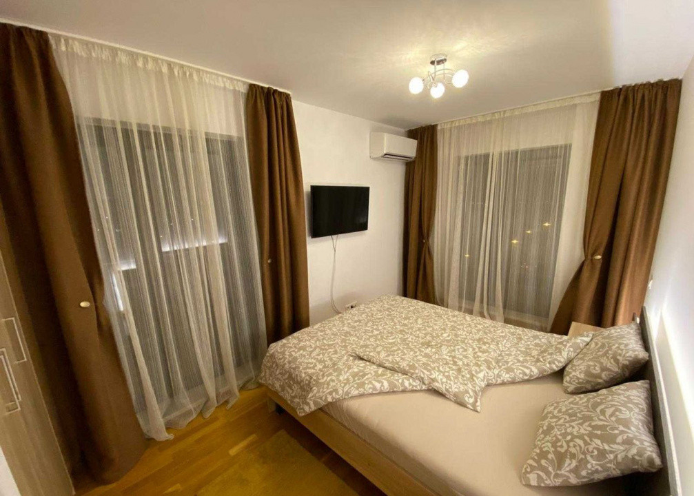 Apartament 3 camere cu centrala, parcare,  zona Banu Manta, Victoriei