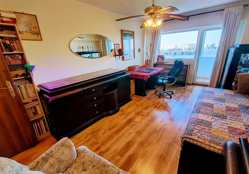 Apartament 4 camere de vanzare, central, decomandat, Stefan cel Mare