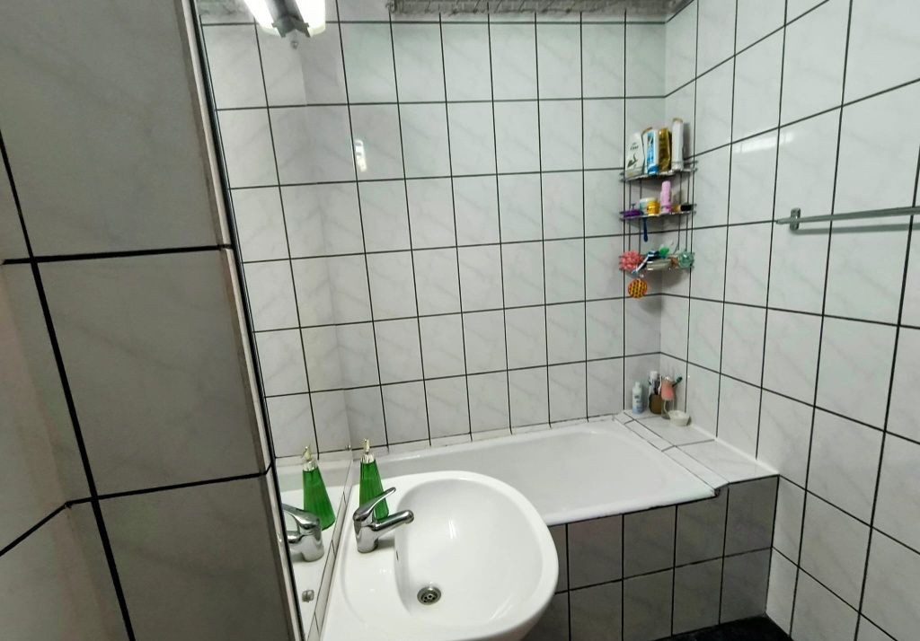 Apartament 4 camere de vanzare, central, decomandat, Stefan cel Mare