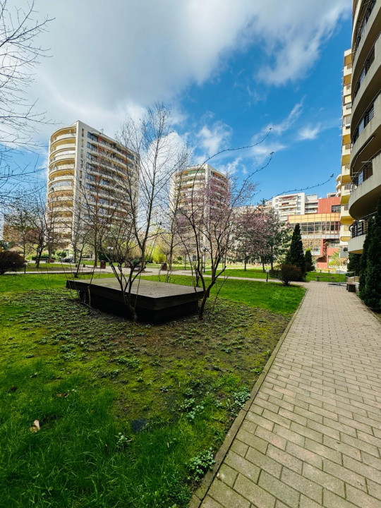 Apartament 2 camere Central Park, Stefan cel Mare, parcare, bloc nou 