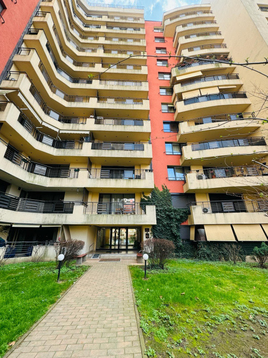Apartament 2 camere Central Park, Stefan cel Mare, parcare, bloc nou 