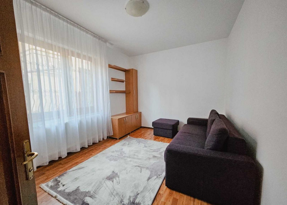 Apartament 3 camere de inchiriat Calea Grivitei bloc nou cu centrala