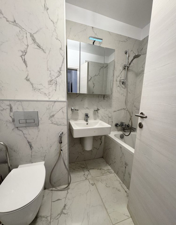 Apartament 3 camere de inchiriat Aviatiei Apartments cu parcare