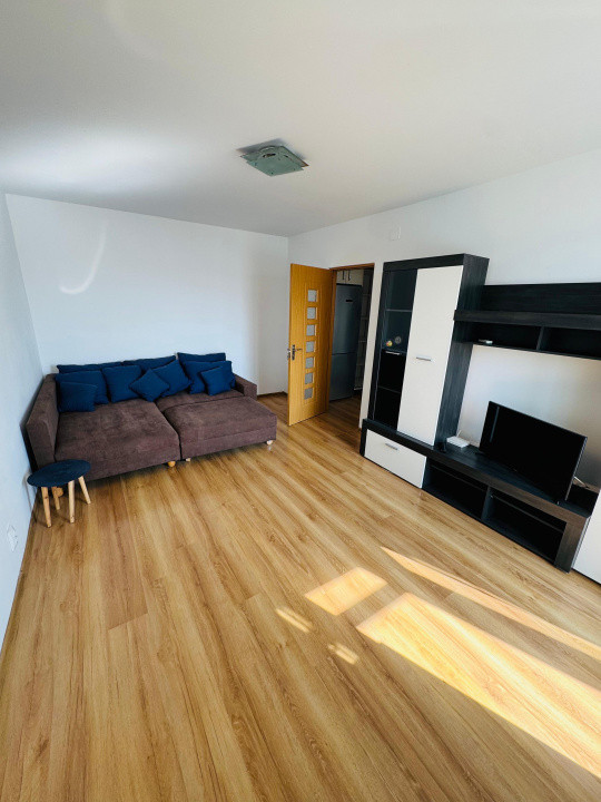 Garsoniera de inchiriat Mihai Bravu - Decebal 