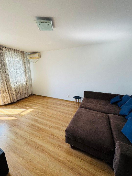 Garsoniera de inchiriat Mihai Bravu - Decebal 