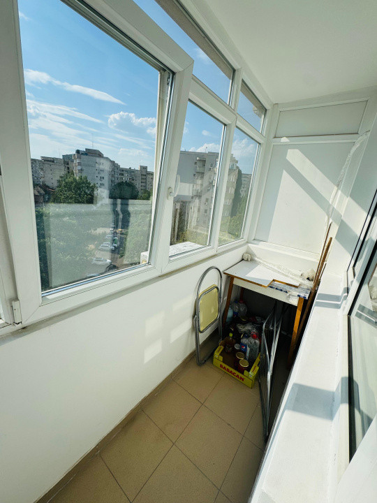 Garsoniera de inchiriat Mihai Bravu - Decebal 