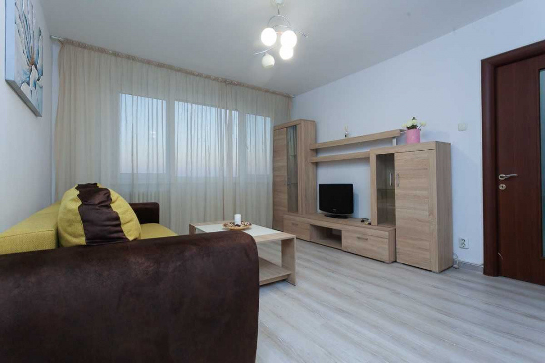 Apartament 3 camere Stefan cel Mare | Lizeanu | renovat | cu parcare