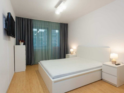 Apartament 3 camere Stefan cel Mare | Lizeanu | renovat | cu parcare