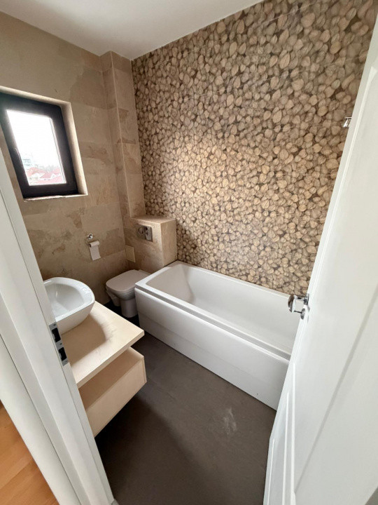 Apartament 3 camere Sos. Nordului, Herastrau, prima chirie, 2 bai