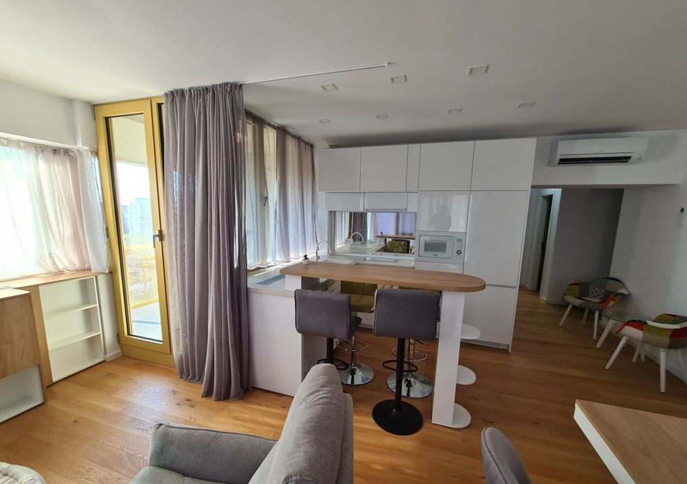 Apartament 3 camere de inchiriat Aviatiei Park cu parcare