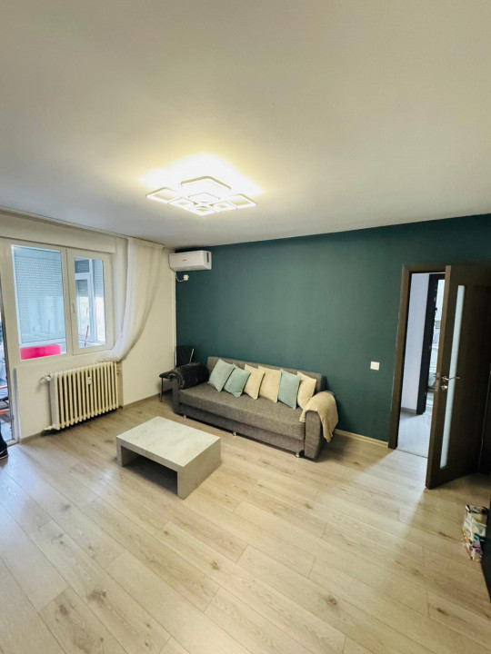 Apartament 3 camere | Stefan cel Mare | 2 balcoane | renovat | boiler