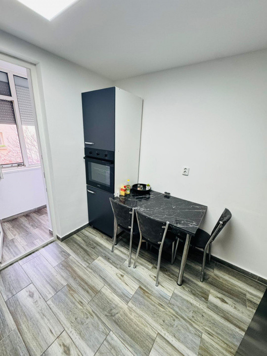 Apartament 3 camere | Stefan cel Mare | 2 balcoane | renovat | boiler