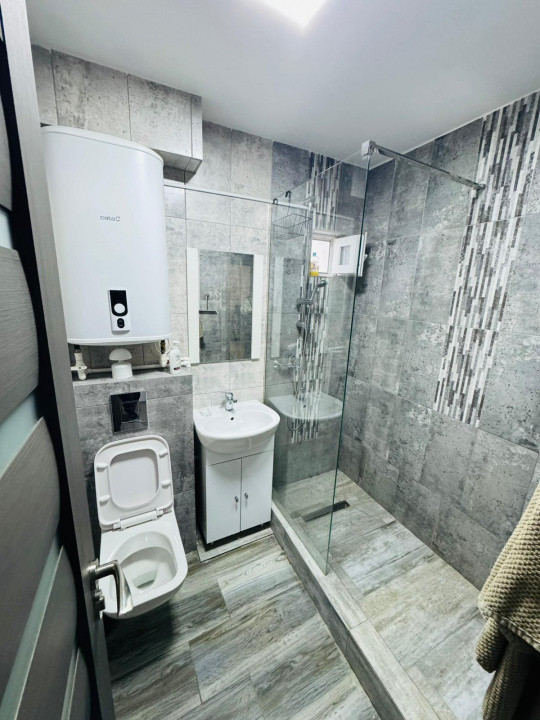 Apartament 3 camere | Stefan cel Mare | 2 balcoane | renovat | boiler