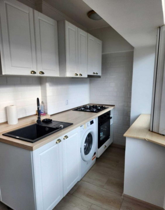 Garsoniera ultracentrala Bd. Unirii 64 |  P-ta Alba Iulia | 48 mp |