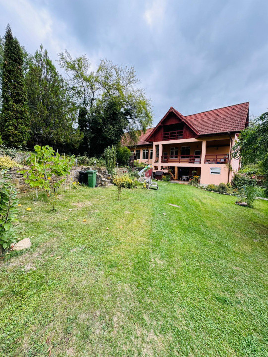 Casa (vila) de vanzare com. Varfuri jud. Dambovita