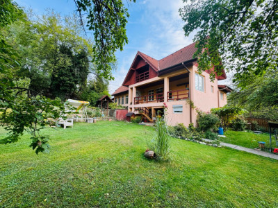 Casa (vila) de vanzare com. Varfuri jud. Dambovita